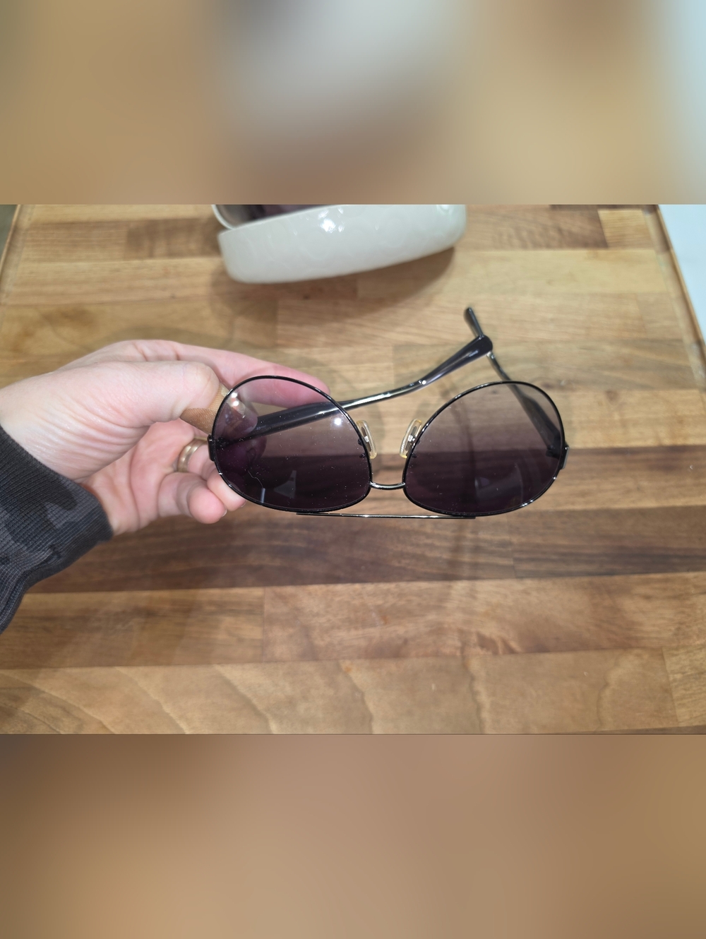 Coach Brown Gradient Aviator Sunglasses with White Logo Case - Picture 6 of 8